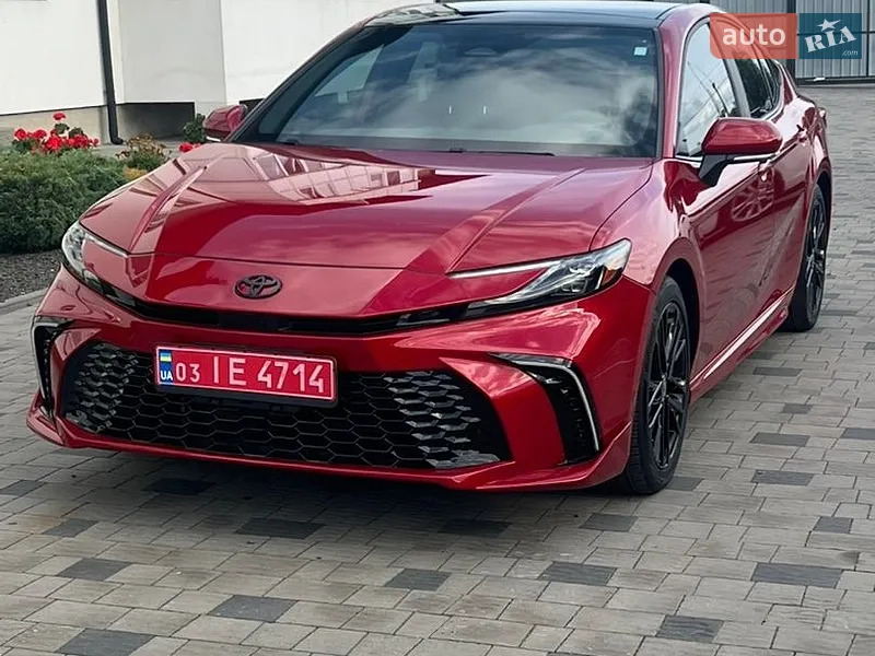 Toyota Camry 2025