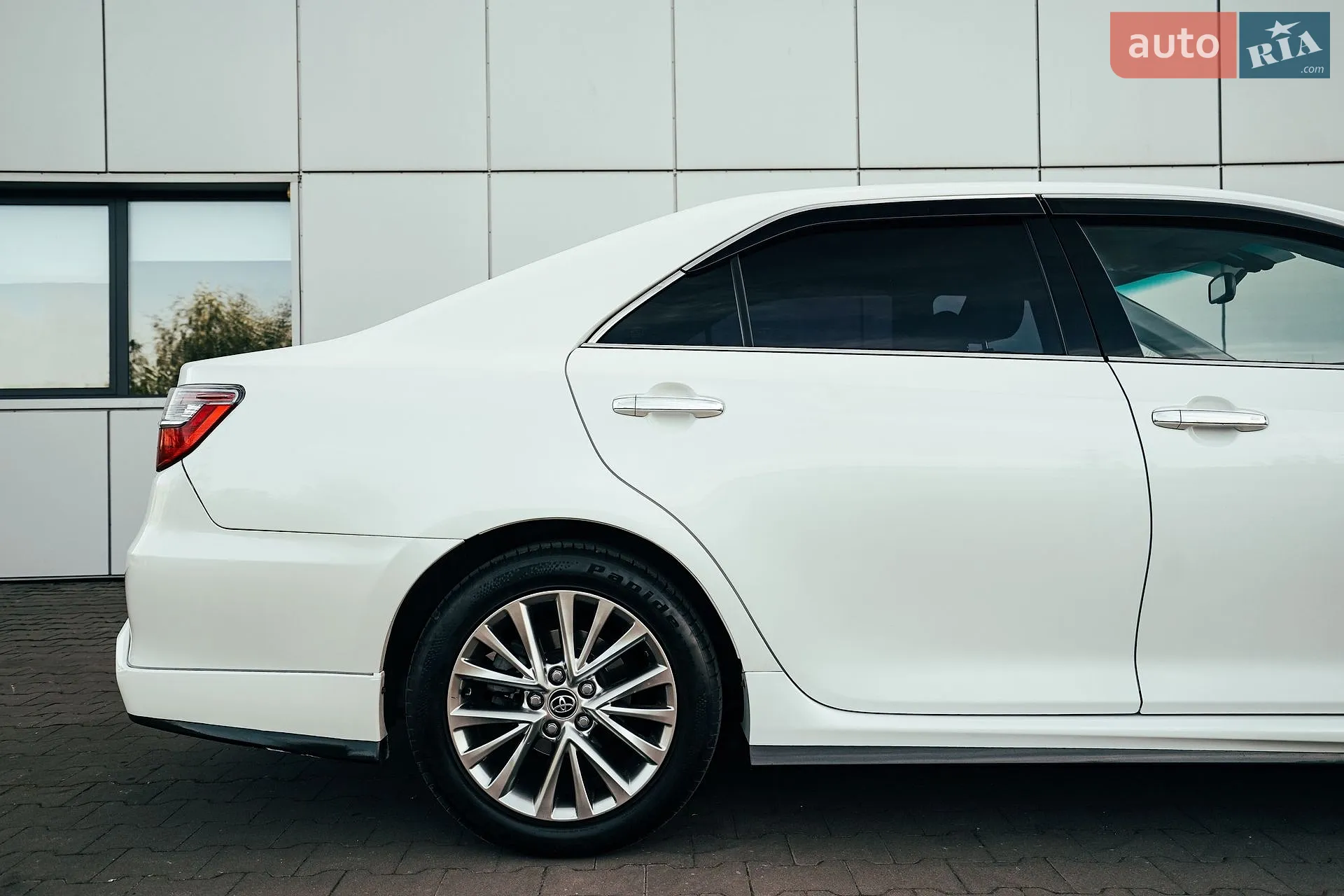 2016 Toyota Camry - мініатюра 20