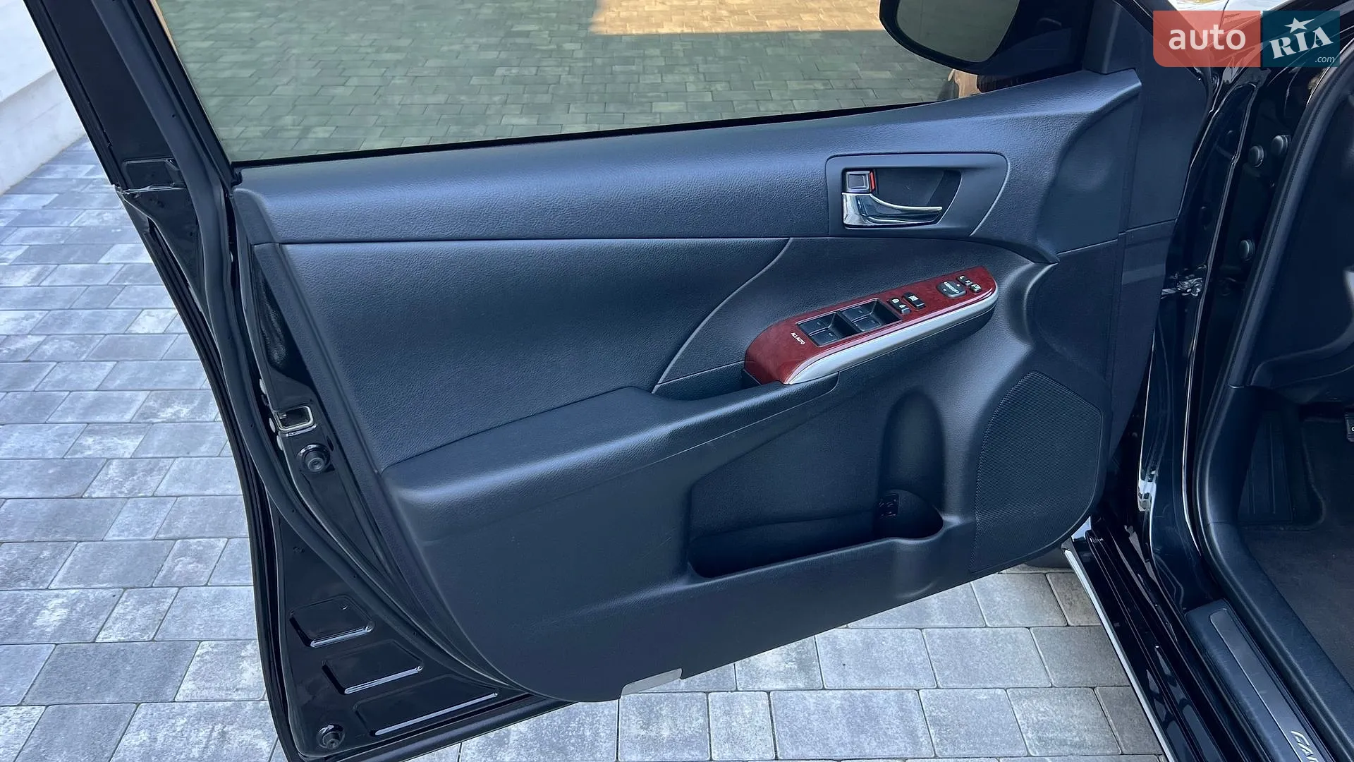2011 Toyota Camry - мініатюра 10