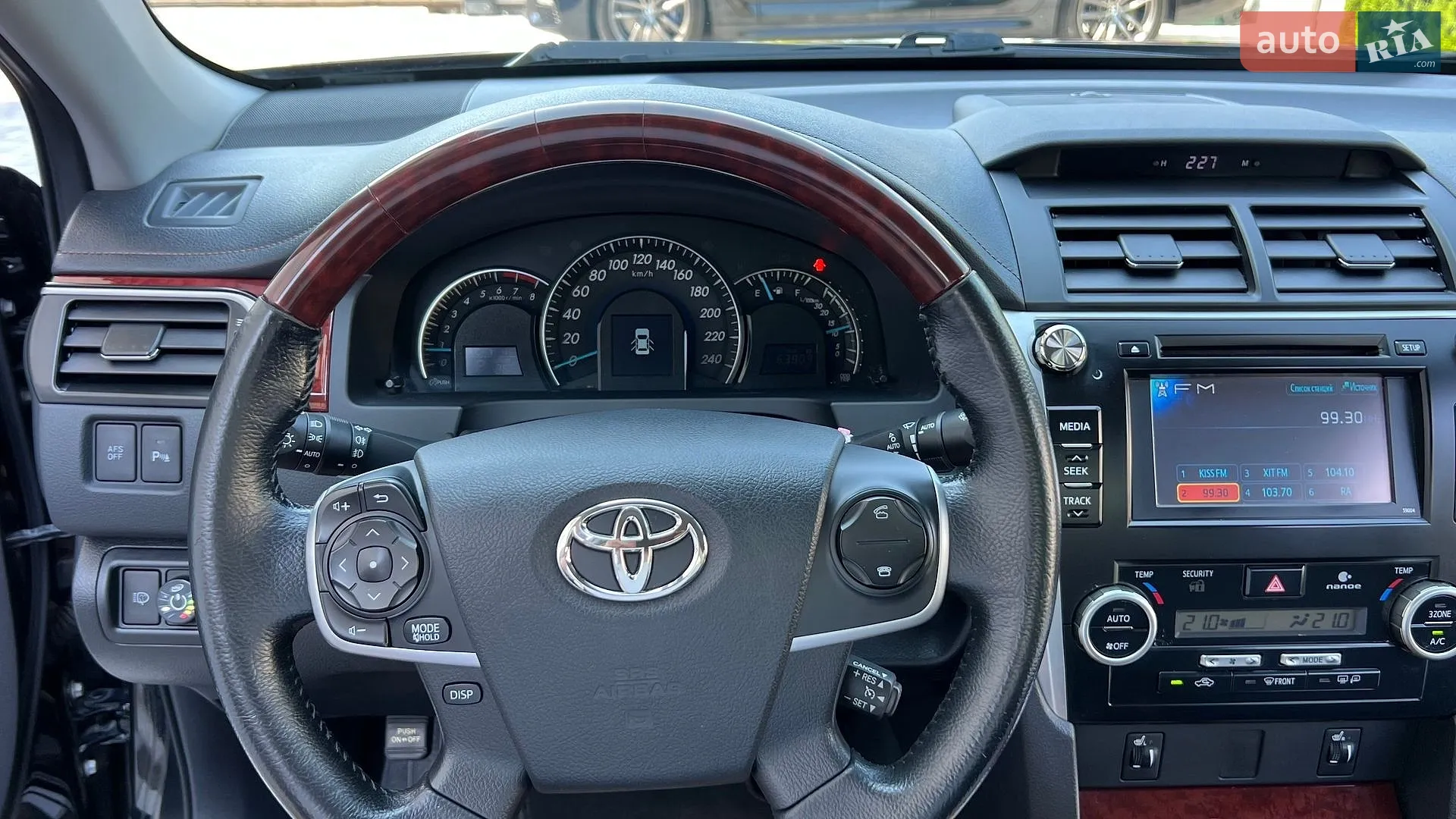 2011 Toyota Camry - мініатюра 19