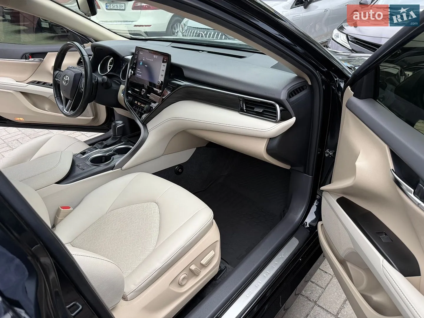 2021 Toyota Camry - мініатюра 28