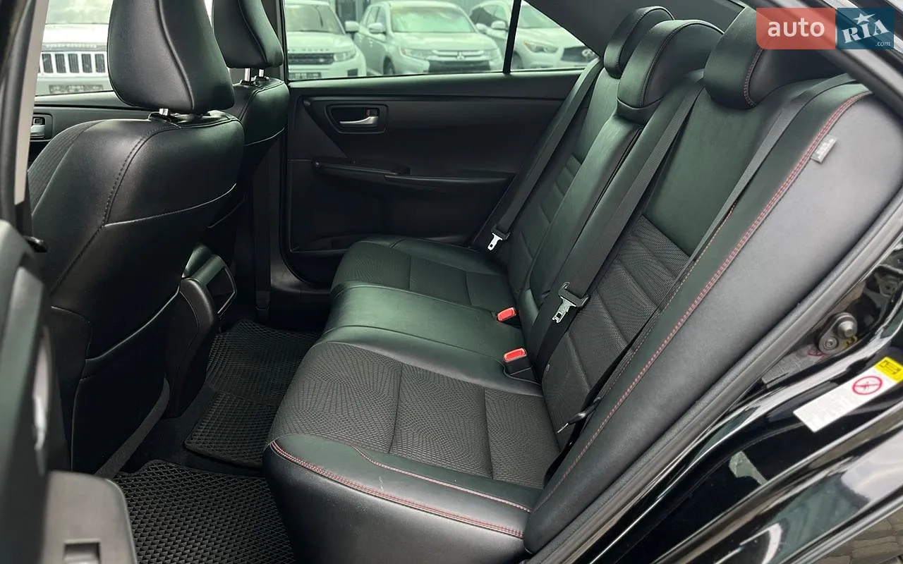 2016 Toyota Camry - мініатюра 32