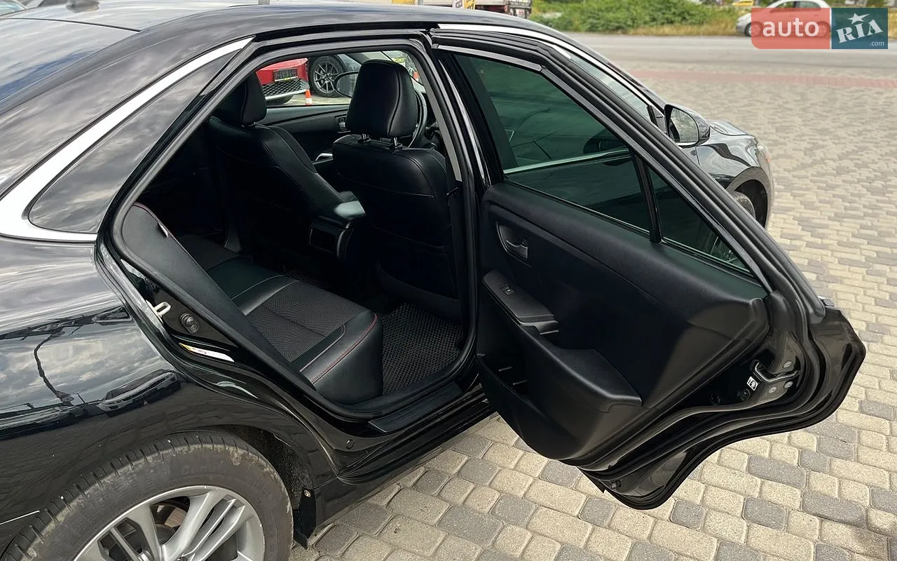 2016 Toyota Camry - мініатюра 35