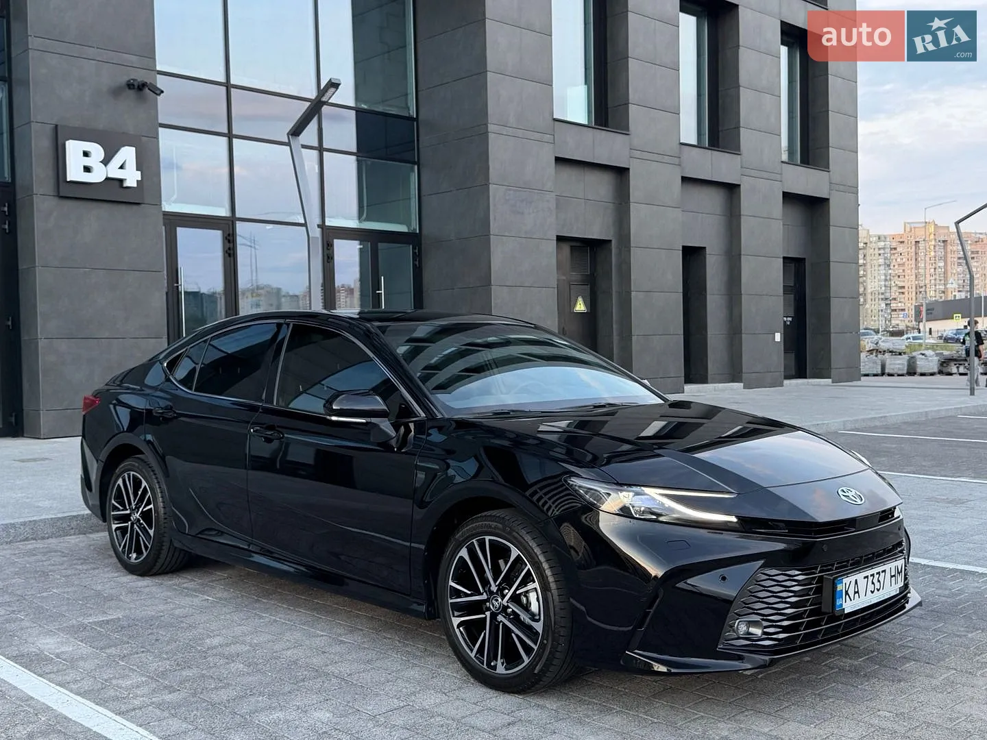 2026 Toyota Camry - фото 1