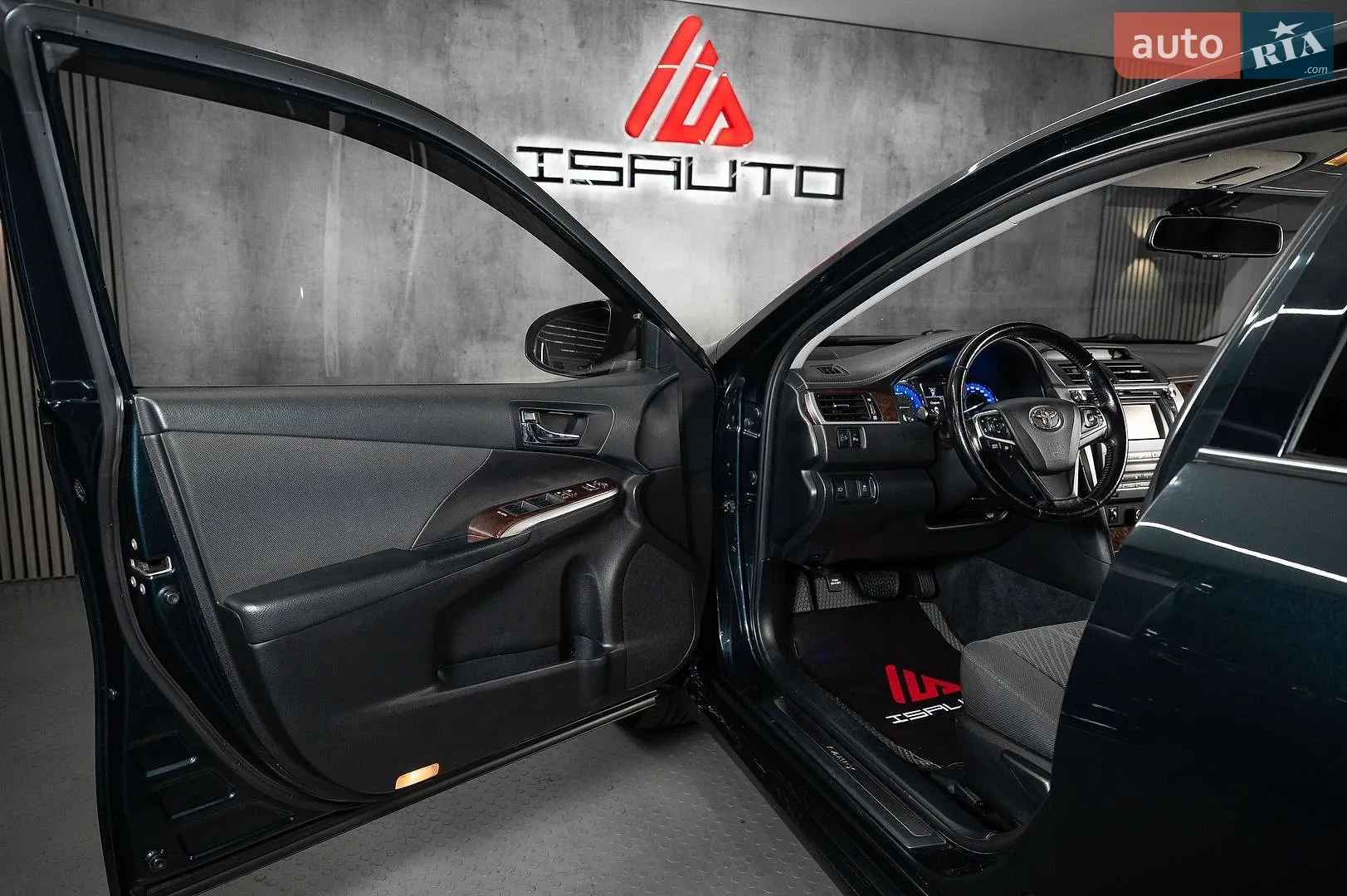 2016 Toyota Camry - мініатюра 19