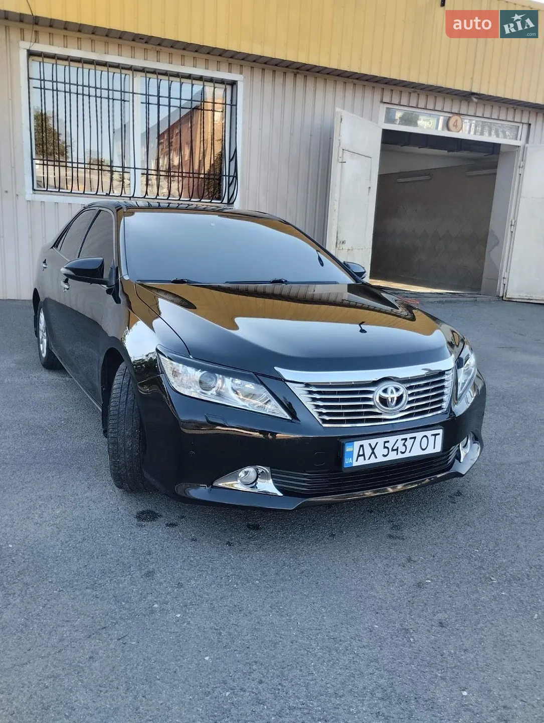 2013 Toyota Camry - мініатюра 4