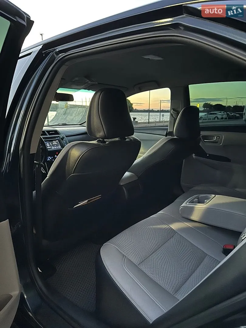 2016 Toyota Camry - мініатюра 15