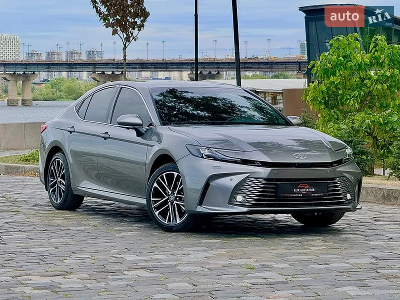 Toyota Camry 2026