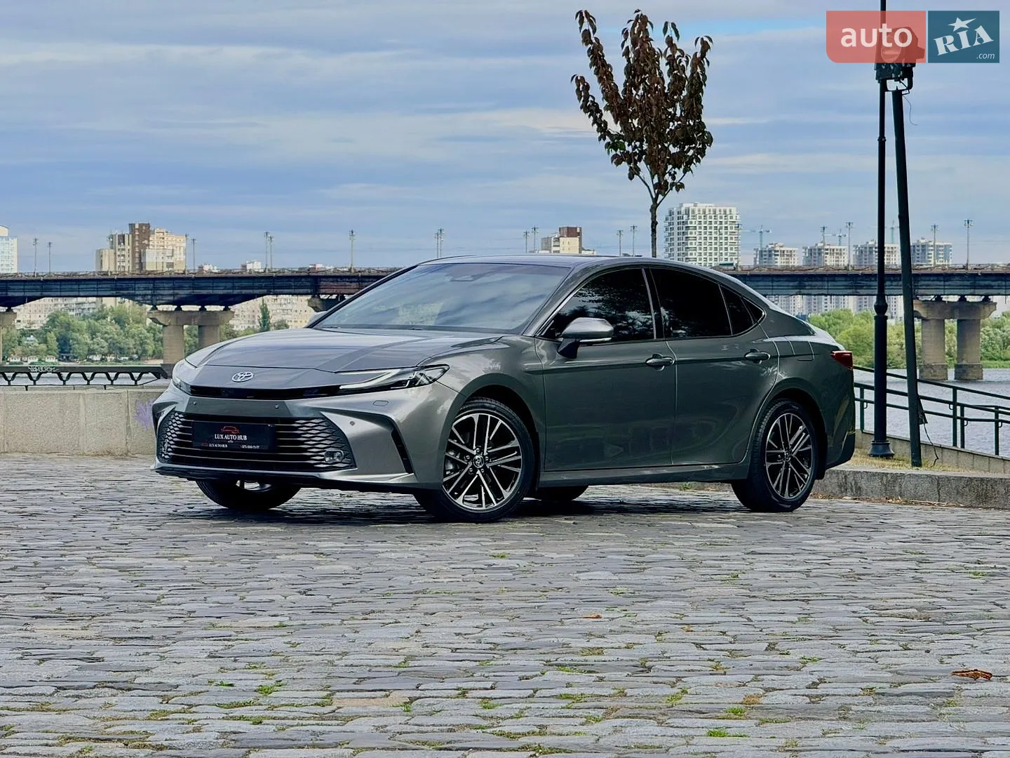 2026 Toyota Camry - мініатюра 12