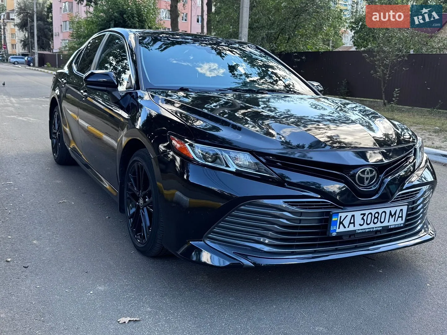 2020 Toyota Camry - мініатюра 3