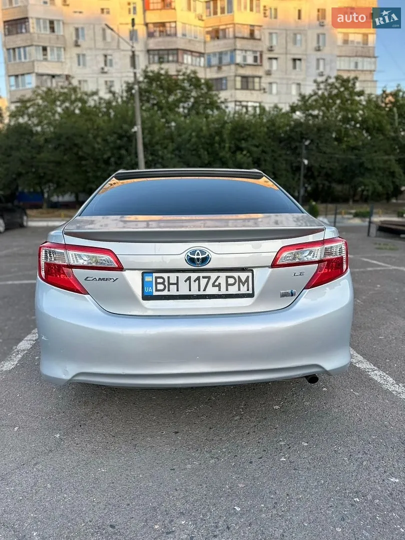 2013 Toyota Camry - мініатюра 4