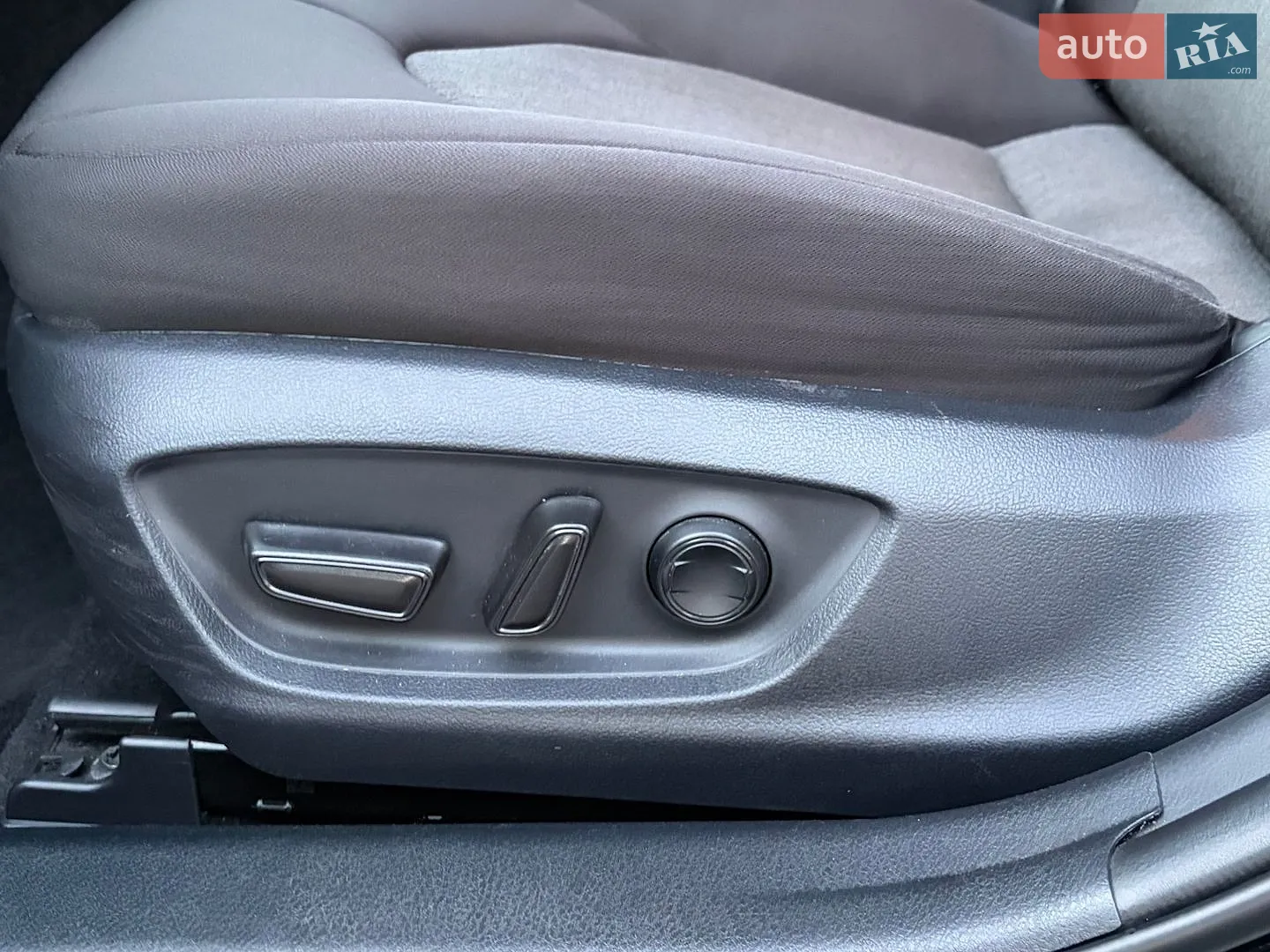 2019 Toyota Camry - мініатюра 27
