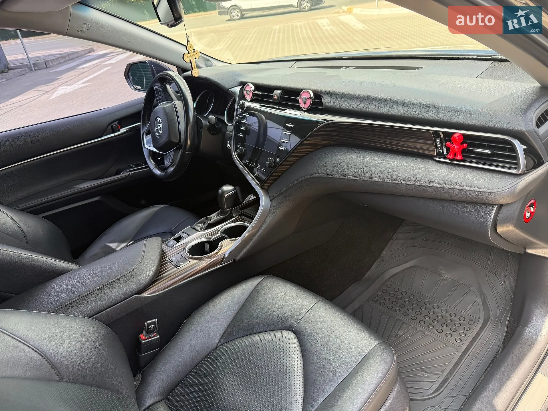 2018 Toyota Camry - мініатюра 16