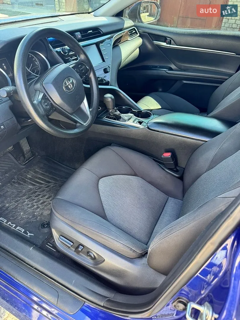 2018 Toyota Camry - мініатюра 9