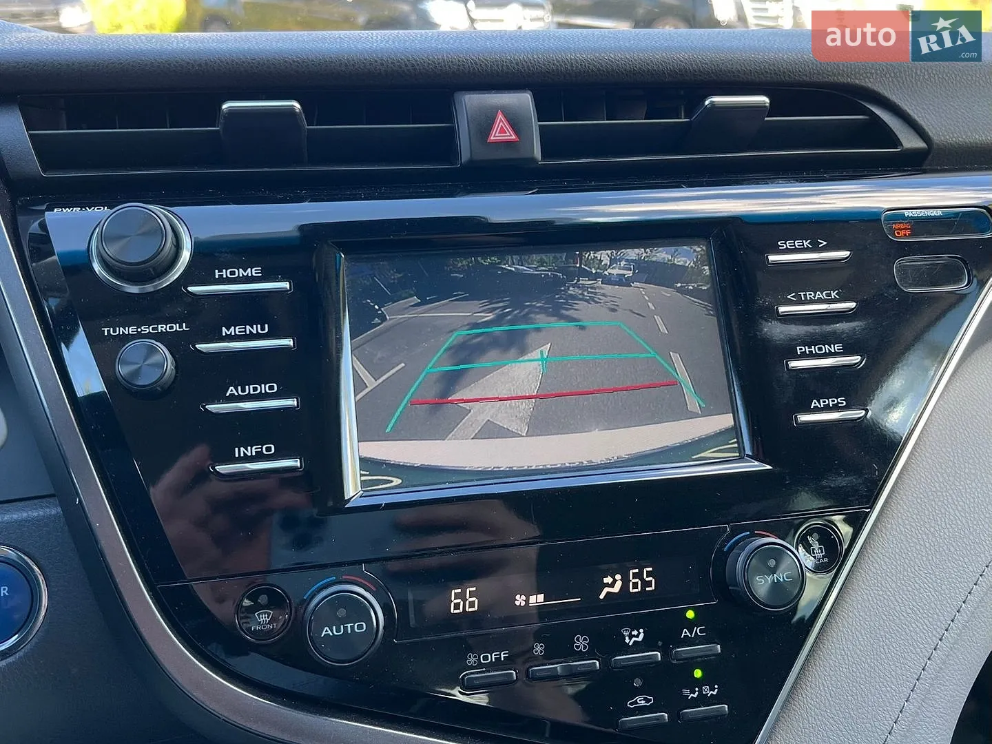 2018 Toyota Camry - мініатюра 28
