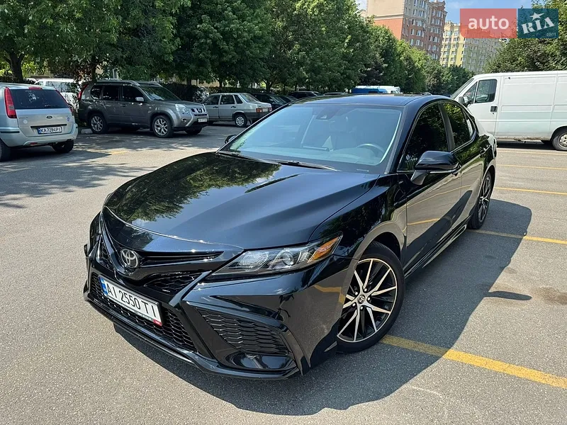 Toyota Camry 2022