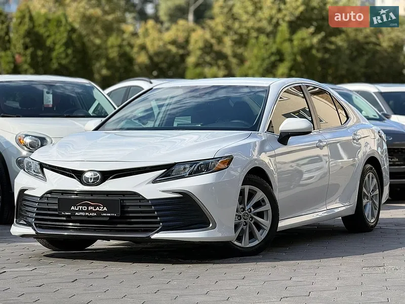 Toyota Camry 2023