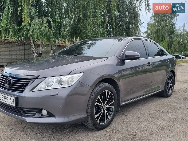 Toyota Camry 2014