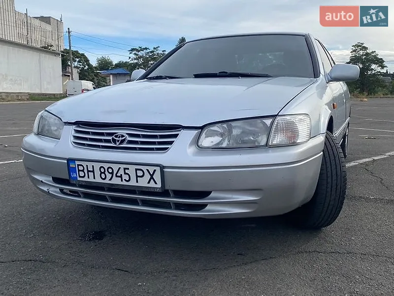 Toyota Camry 1998