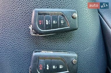Седан Toyota Camry 2017 в Києві