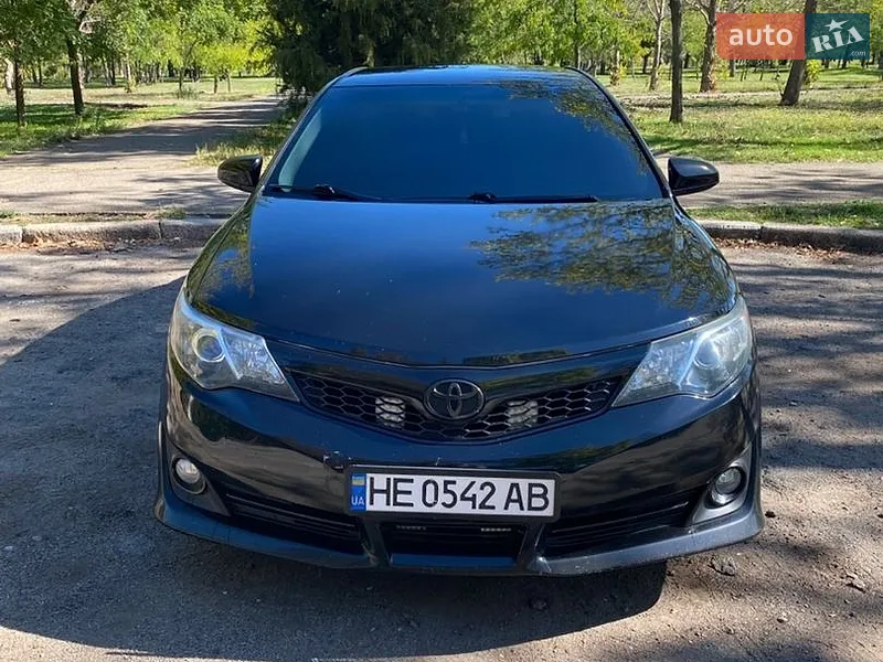 Toyota Camry 2014