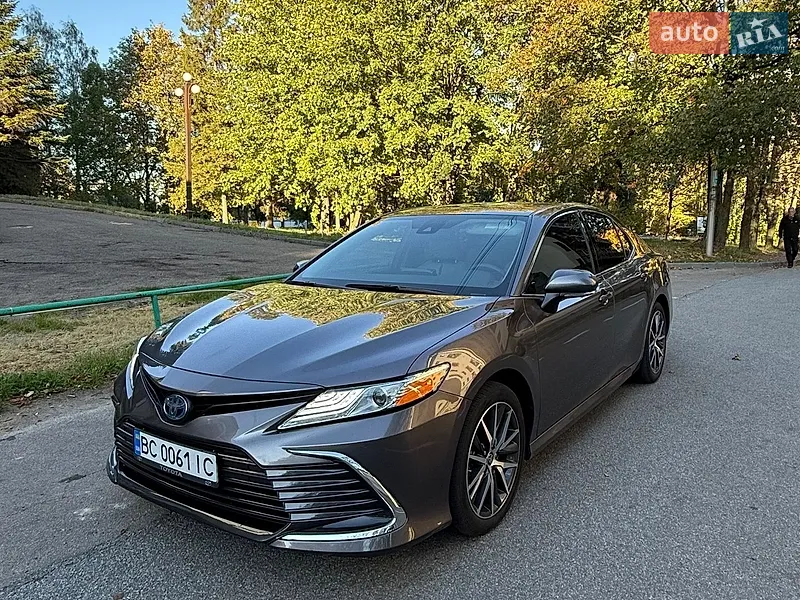 Toyota Camry 2023