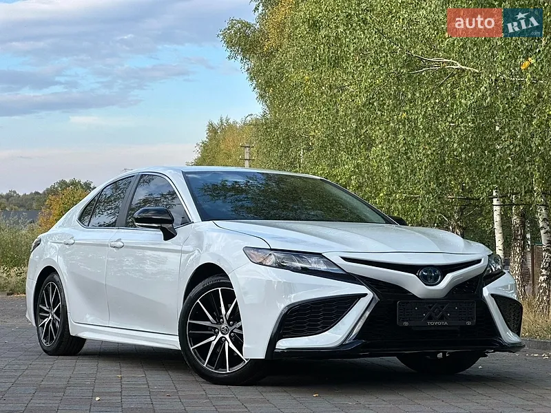 Toyota Camry 2023