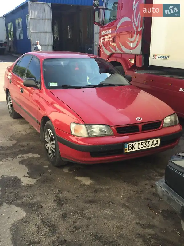 Toyota Carina E