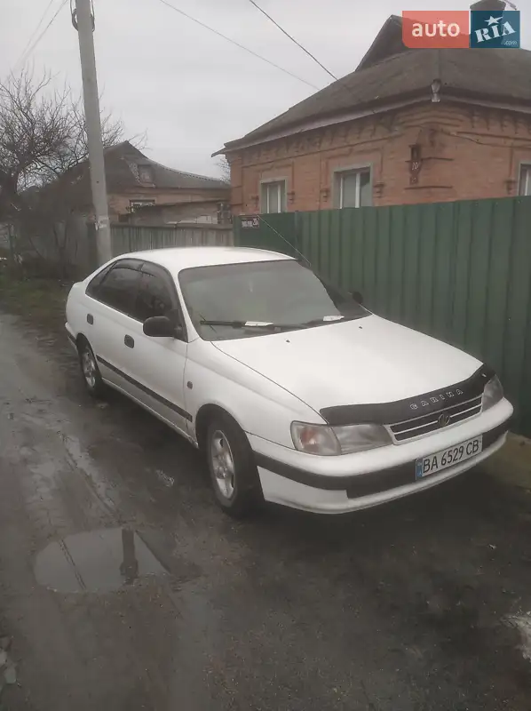 Toyota Carina E
