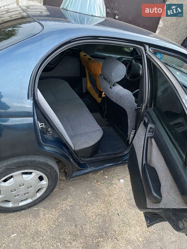 Седан Toyota Carina E 1993 в Белгороде-Днестровском
