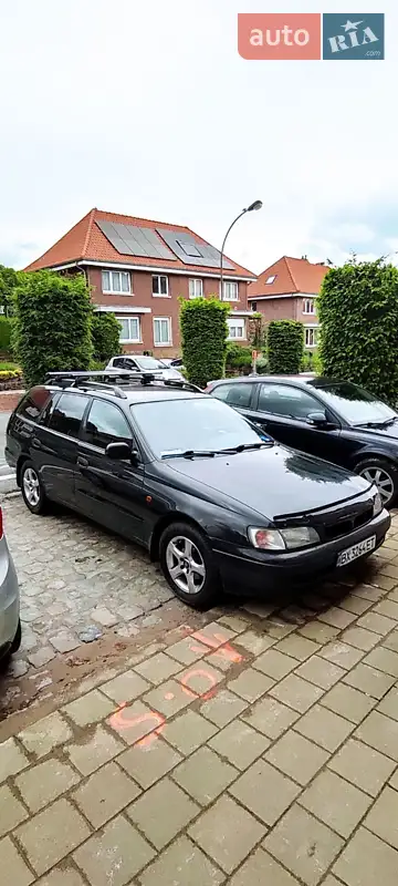 Toyota Carina E