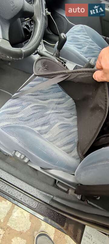 Універсал Toyota Carina E 1997 в Чернівцях