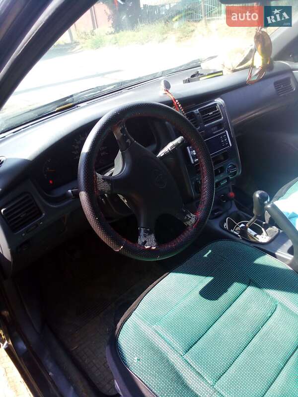 Седан Toyota Carina E 1996 в Белгороде-Днестровском