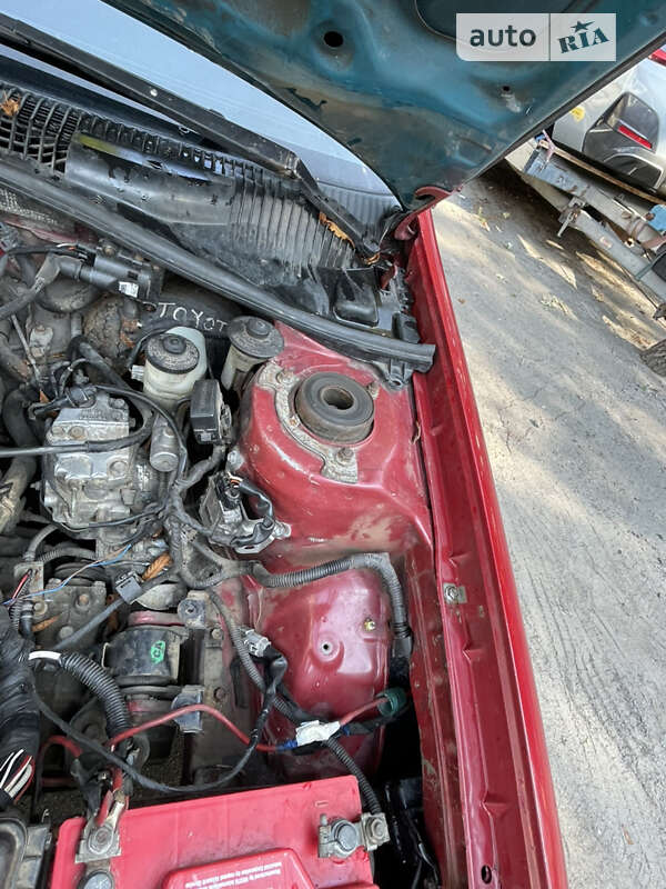 Седан Toyota Carina E 1995 в Рівному