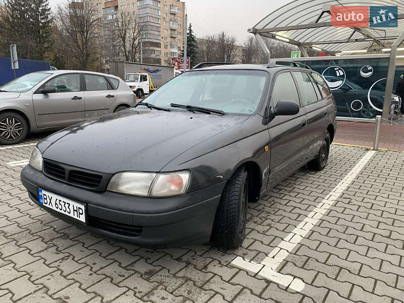 Седан Toyota Carina E 1996 в Рівному