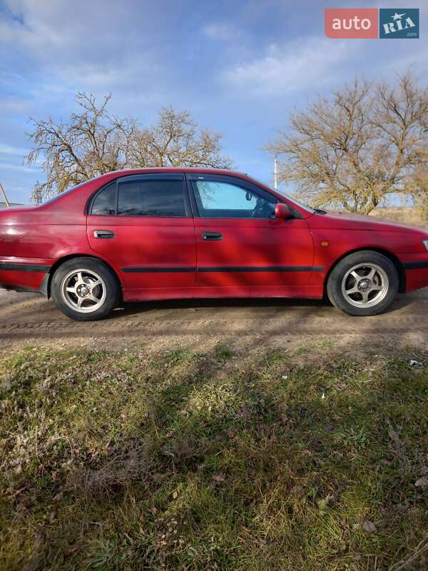 Седан Toyota Carina E 1994 в Теплодаре