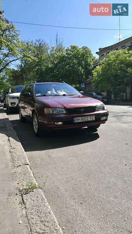 Універсал Toyota Carina E 1994 в 