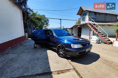 Лифтбек Toyota Carina E 1993 в Александровке