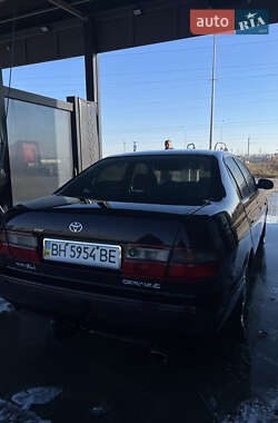 Седан Toyota Carina E 1992 в 