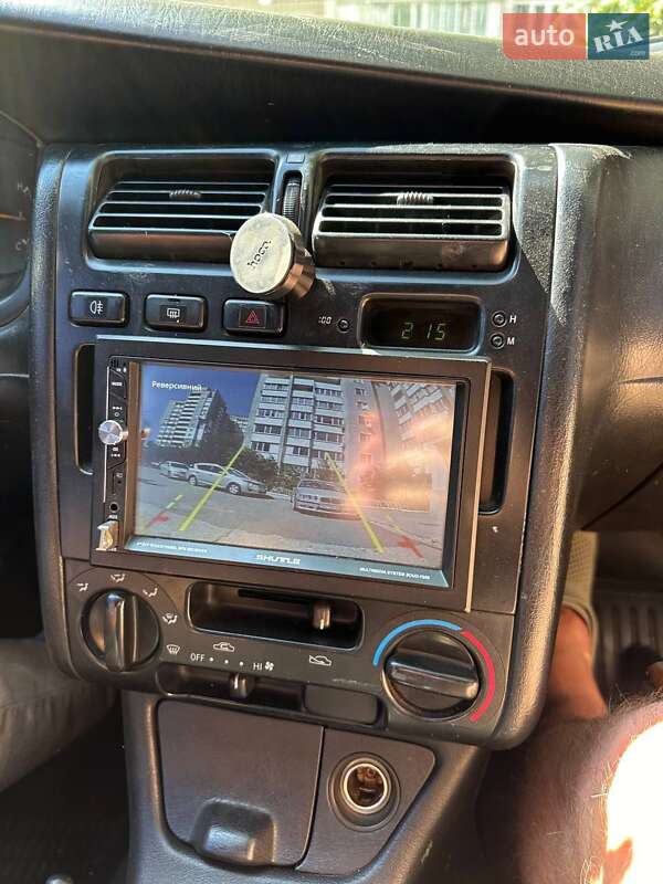 Лифтбек Toyota Carina E 1993 в Южноукраинске