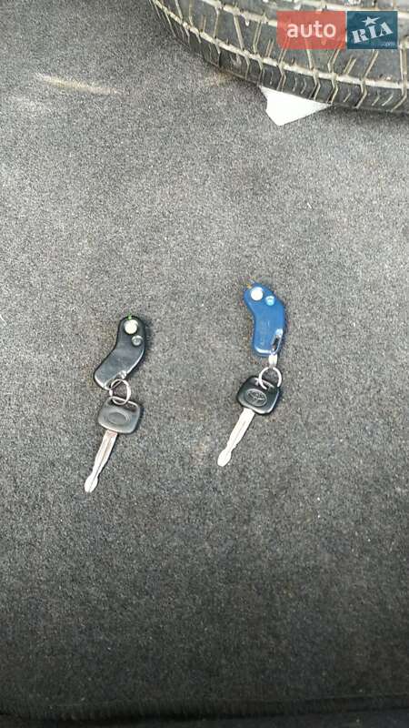 Лифтбек Toyota Carina E 1993 в Виннице