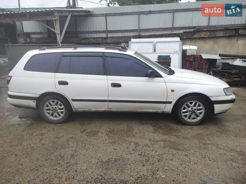 Toyota Carina E 1995 Toyota Carina E 1995