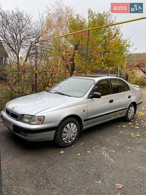 Toyota Carina E 1997