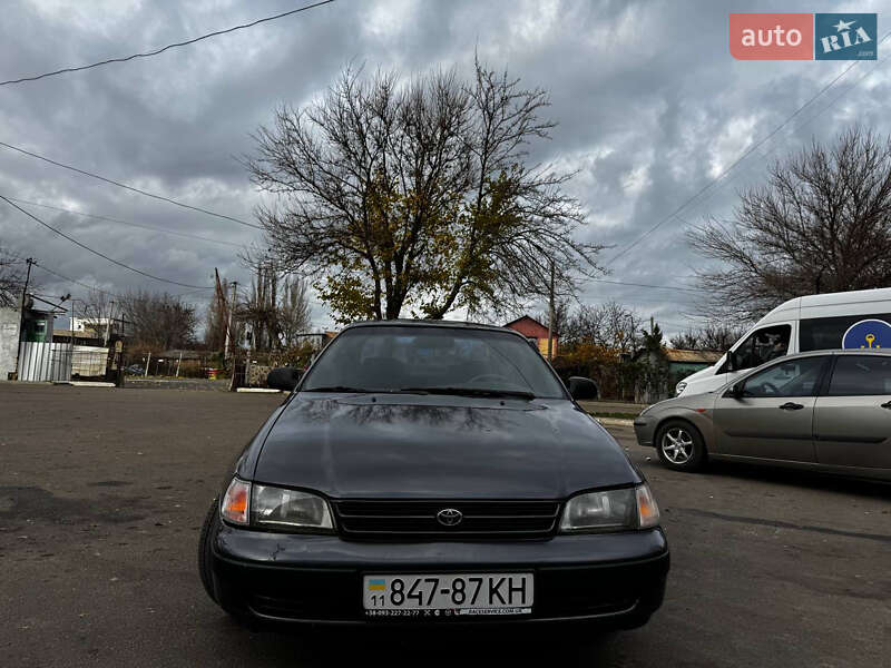 Седан Toyota Carina E 1995 в Одесі