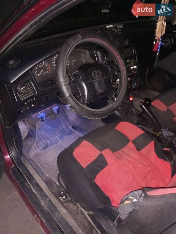 Седан Toyota Carina E 1994 в Одессе