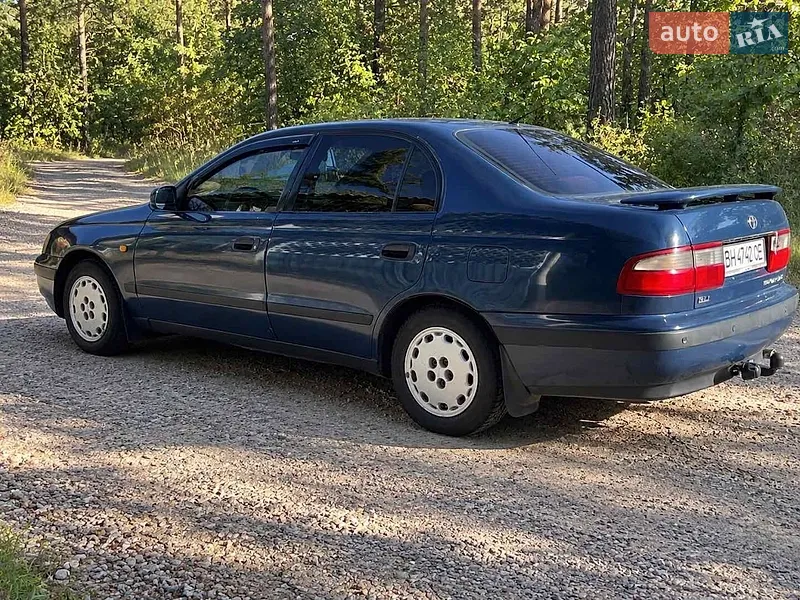 Toyota Carina E