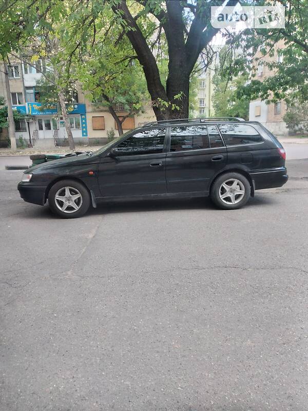 Универсал Toyota Carina 1996 в Николаеве