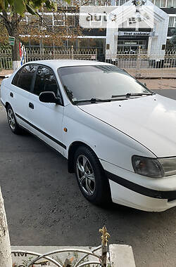 Седан Toyota Carina 1994 в Одессе