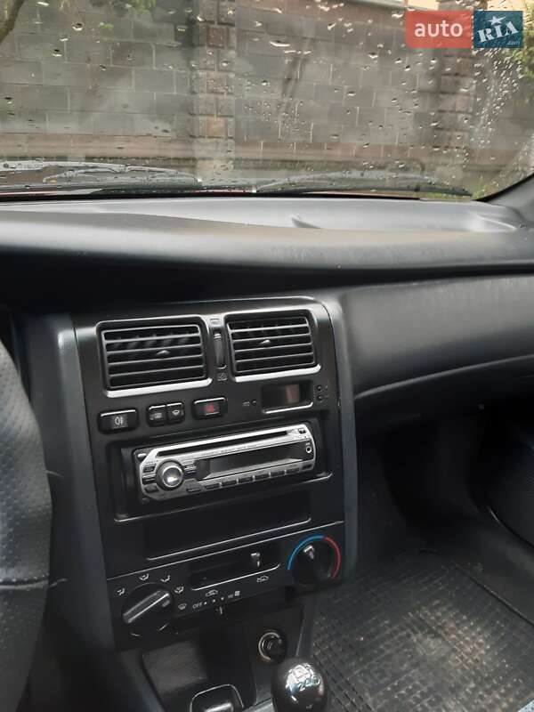 Седан Toyota Carina 1996 в Костопілі