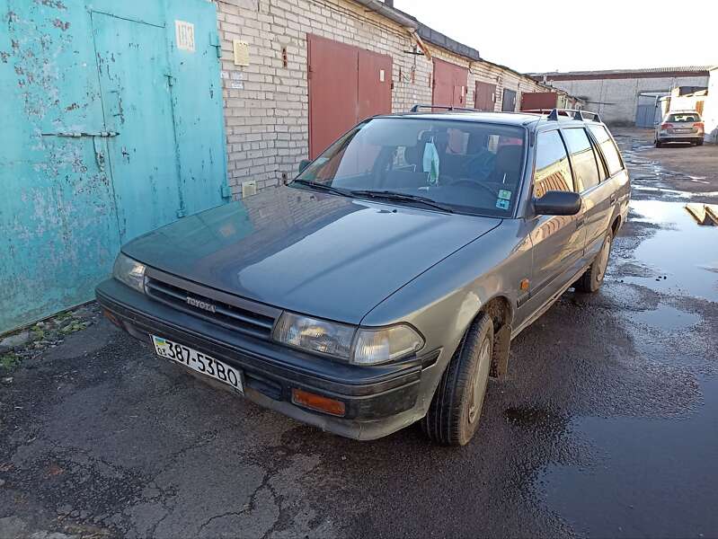 Универсал Toyota Carina 1990 в Луцке